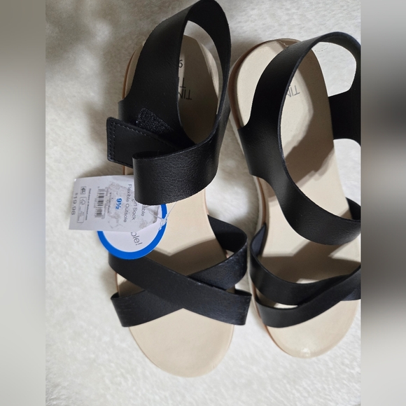 Time & Tru Women's Tan Black Comfort Summer Sandals NWT Size: 9 1/2 - Picture 7 of 9
